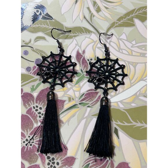 Goth Blk Faux Rhinestone Spider Web Spider Dangling Tasseled Earrings Whimsygoth - Picture 1 of 5